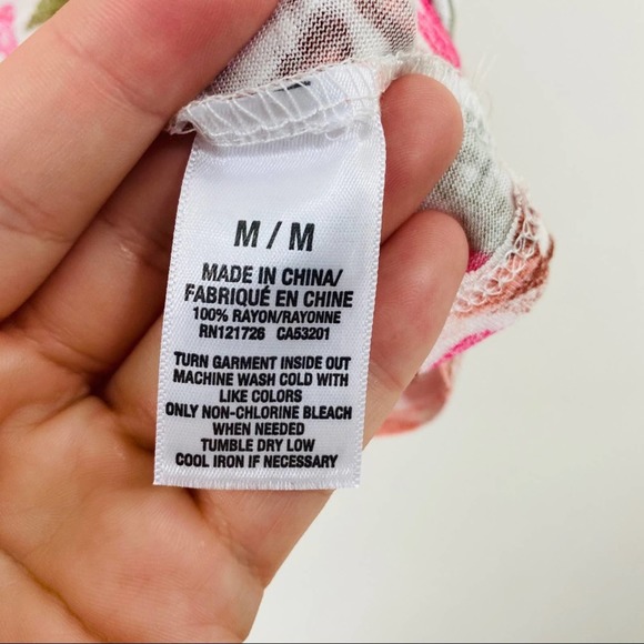 Bethany Mota Aeropostale Short Sleeve Tee Medium geometric tie back keyhole - Picture 4 of 5